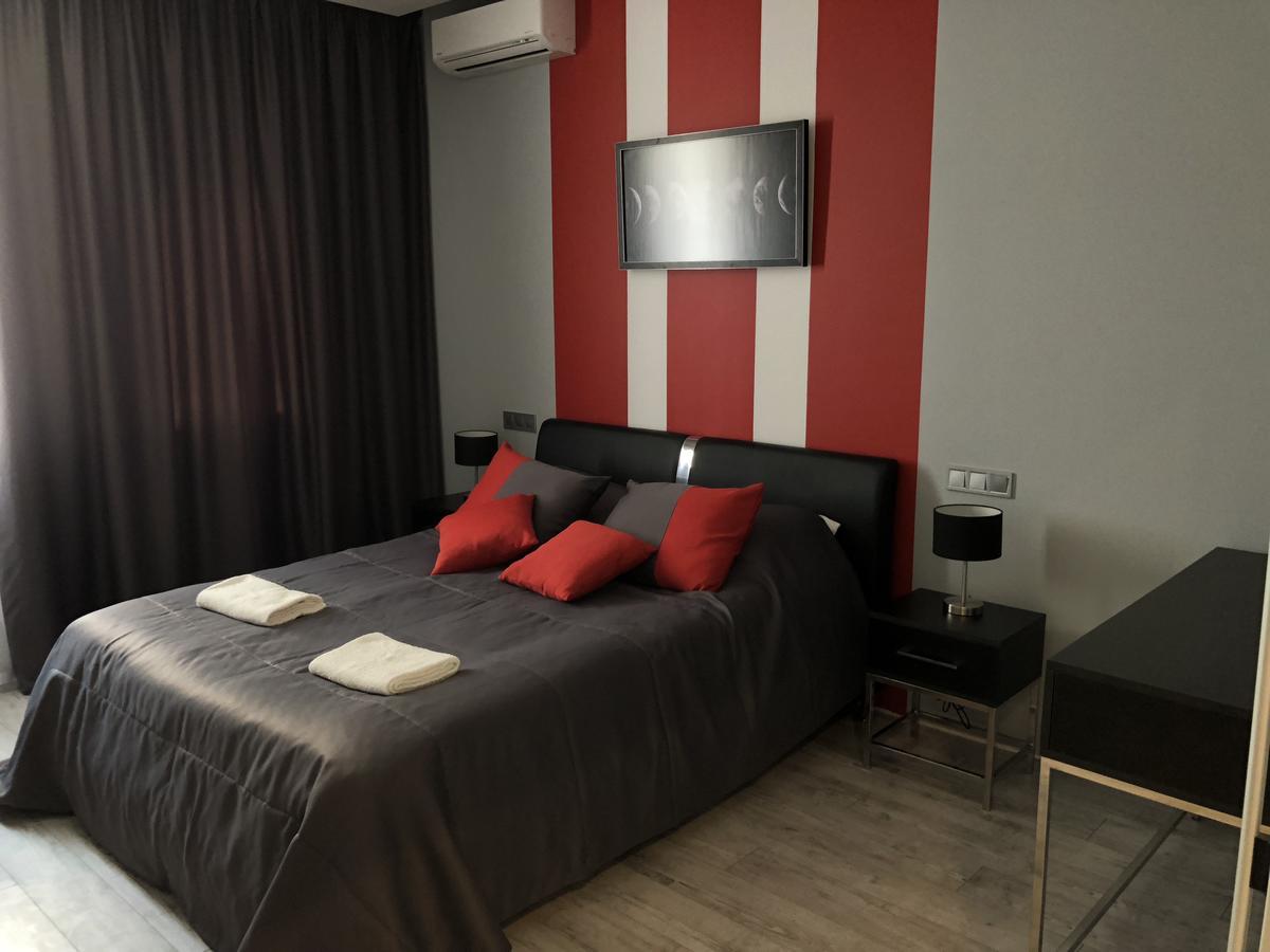 Bon Apetit Apartament Lviv Exterior photo