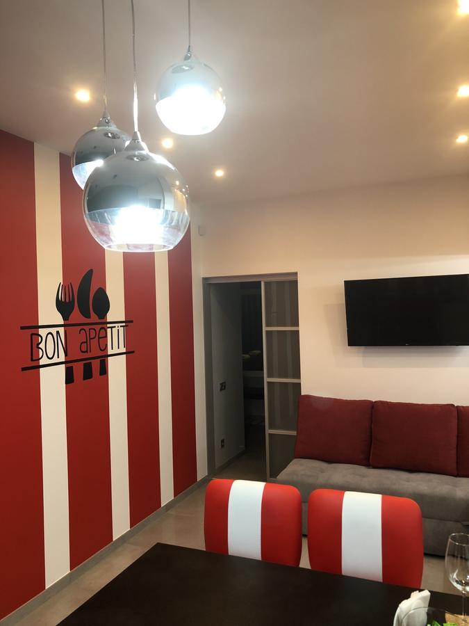 Bon Apetit Apartament Lviv Exterior photo
